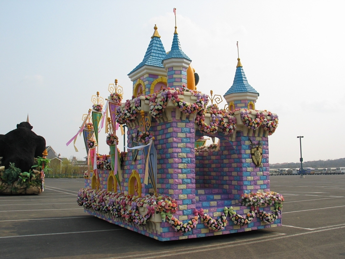 遊樂(le) 園彩車