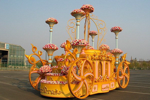 遊樂(le) 園花車
