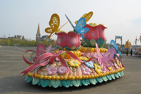 遊樂(le) 園花車